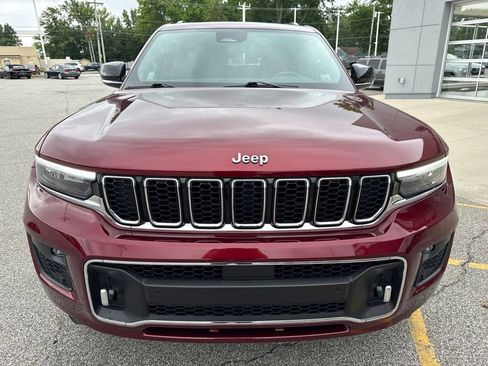 Used 2021 Jeep Grand Cherokee L Overland w/ Luxury Tech Group IV AWD/4WD image 13