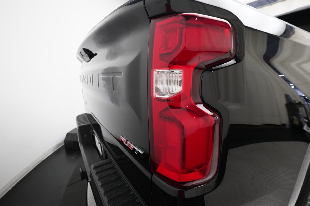 Used 2021 Chevrolet Silverado 1500 RST AWD/4WD image 30