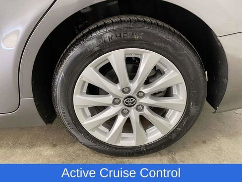 Used 2019 Toyota Camry LE image 8