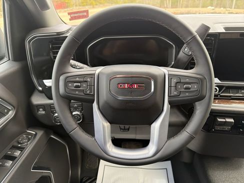 New 2026 GMC Sierra 1500 Elevation AWD/4WD image 17