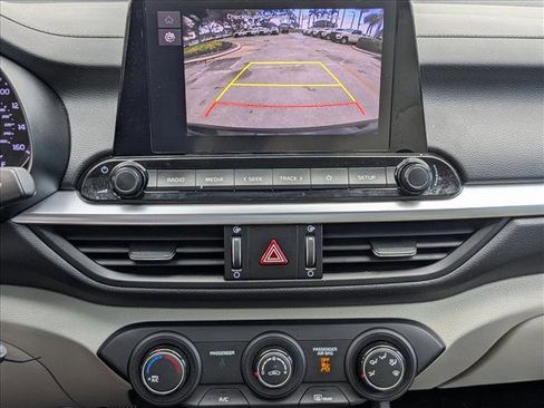 Used 2023 Kia Forte LXS w/ LXS Technology Package image 14