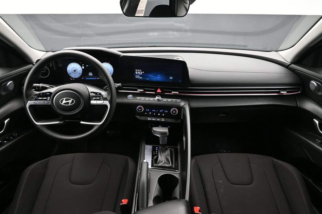 Certified 2024 Hyundai Elantra SEL FWD image 13