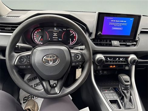 Used 2023 Toyota RAV4 LE image 9
