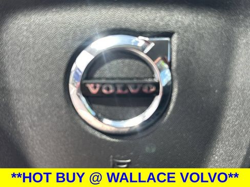 Used 2024 Volvo XC40 B5 Core AWD/4WD image 22