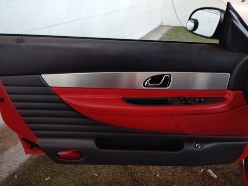 Used 2002 Ford Thunderbird RWD image 17