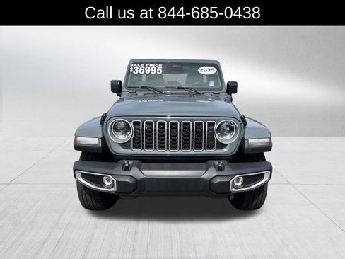 Used 2025 Jeep Wrangler Unlimited Sahara w/ Safety Group AWD/4WD image 2
