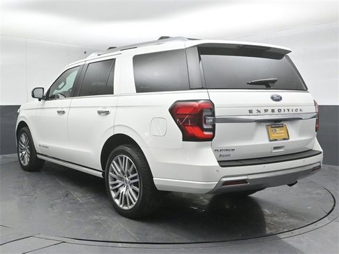 Certified 2022 Ford Expedition Platinum image 6