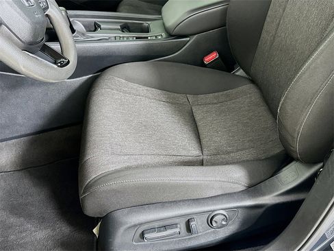 Certified 2025 Honda Accord SE image 11