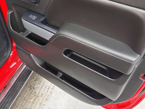 Used 2018 Chevrolet Silverado 1500 LT w/ All Star Edition image 37