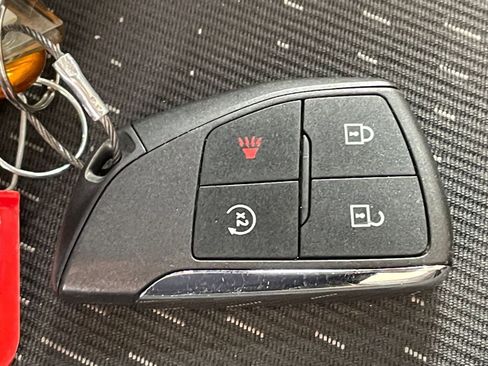 Used 2025 Chevrolet Equinox LT image 22