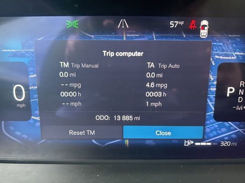 Certified 2025 Volvo XC90 B6 Plus AWD/4WD image 21