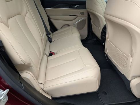 New 2026 Jeep Grand Cherokee Limited image 30