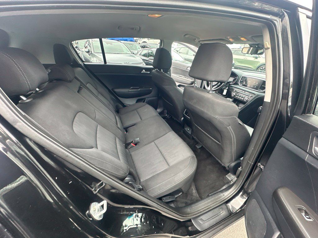 Used 2022 Kia Sportage LX AWD/4WD image 28