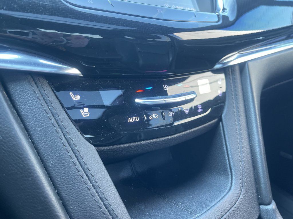 Used 2020 Cadillac XT6 Sport AWD/4WD image 19