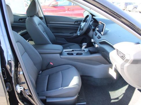New 2025 Nissan Altima 2.5 S image 11