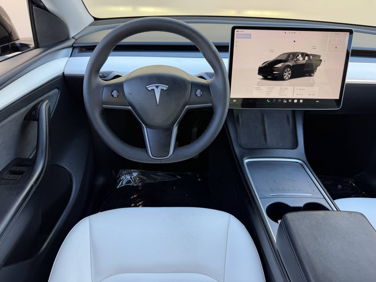 Used 2023 Tesla Model Y Long Range AWD/4WD image 23