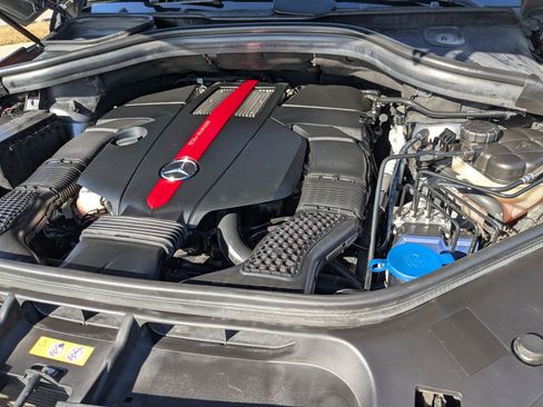 Used 2017 Mercedes-Benz GLE 43 AMG AMG GLE 43 w/ Premium 3 Package image 33