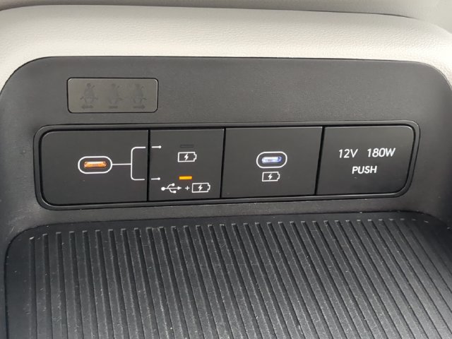 Used 2024 Hyundai Kona SEL FWD image 24