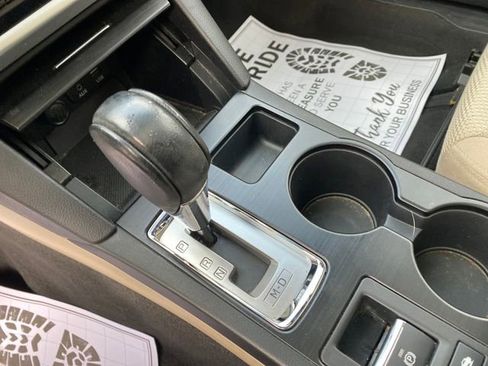 Used 2018 Subaru Outback 2.5i Premium image 24