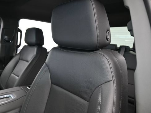 Used 2022 Chevrolet Silverado 1500 LTZ RWD image 17