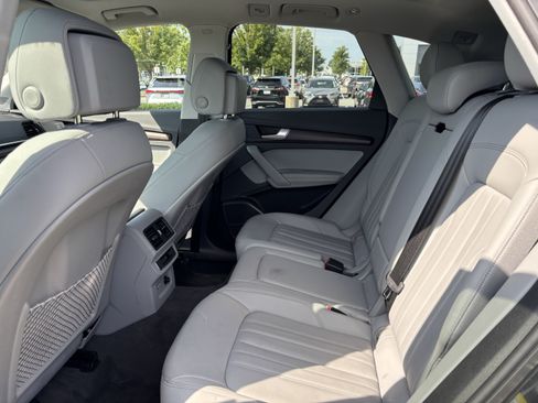 Used 2023 Audi Q5 2.0T Premium Plus w/ Premium Plus Package AWD/4WD image 33