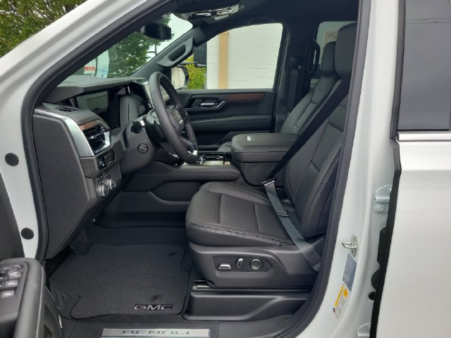 New 2026 GMC Yukon Denali AWD/4WD image 16
