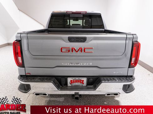 Used 2023 GMC Sierra 1500 SLT w/ SLT Premium Plus Package AWD/4WD image 4