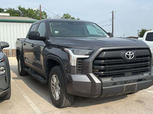 Used 2024 Toyota Tundra SR5 w/ SR5 Premium Package AWD/4WD image 3