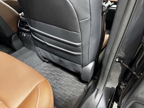 Used 2024 Subaru Outback Touring XT AWD/4WD image 19
