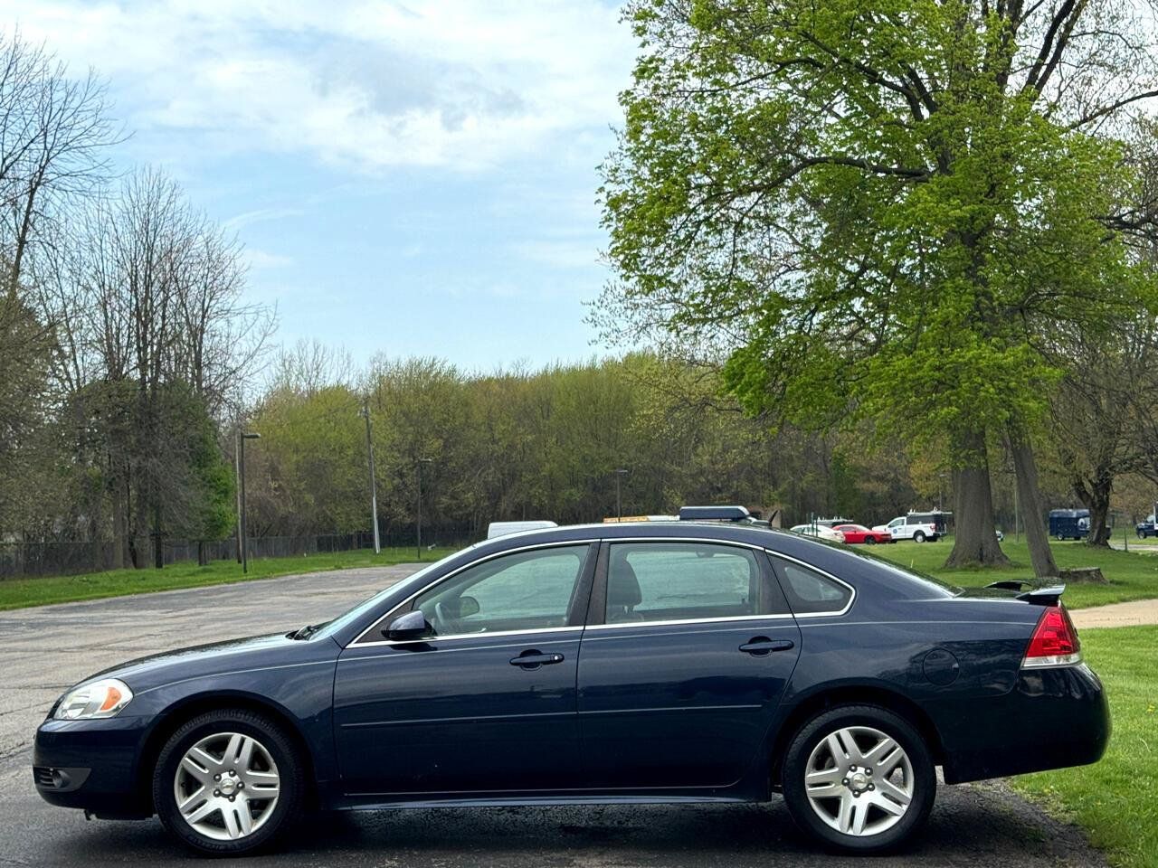 Used 2011 Chevrolet Impala LT FWD image 13