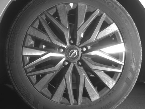 Used 2025 Nissan Altima 2.5 SV image 12