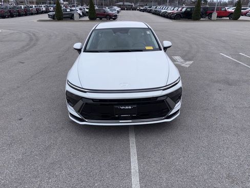 Used 2025 Hyundai Sonata SEL FWD image 8