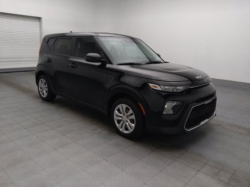 Used 2022 Kia Soul LX FWD image 11