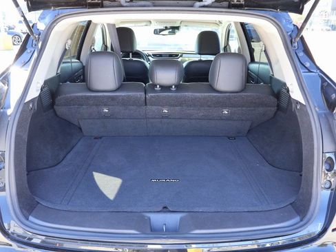 Used 2023 Nissan Murano SV image 24