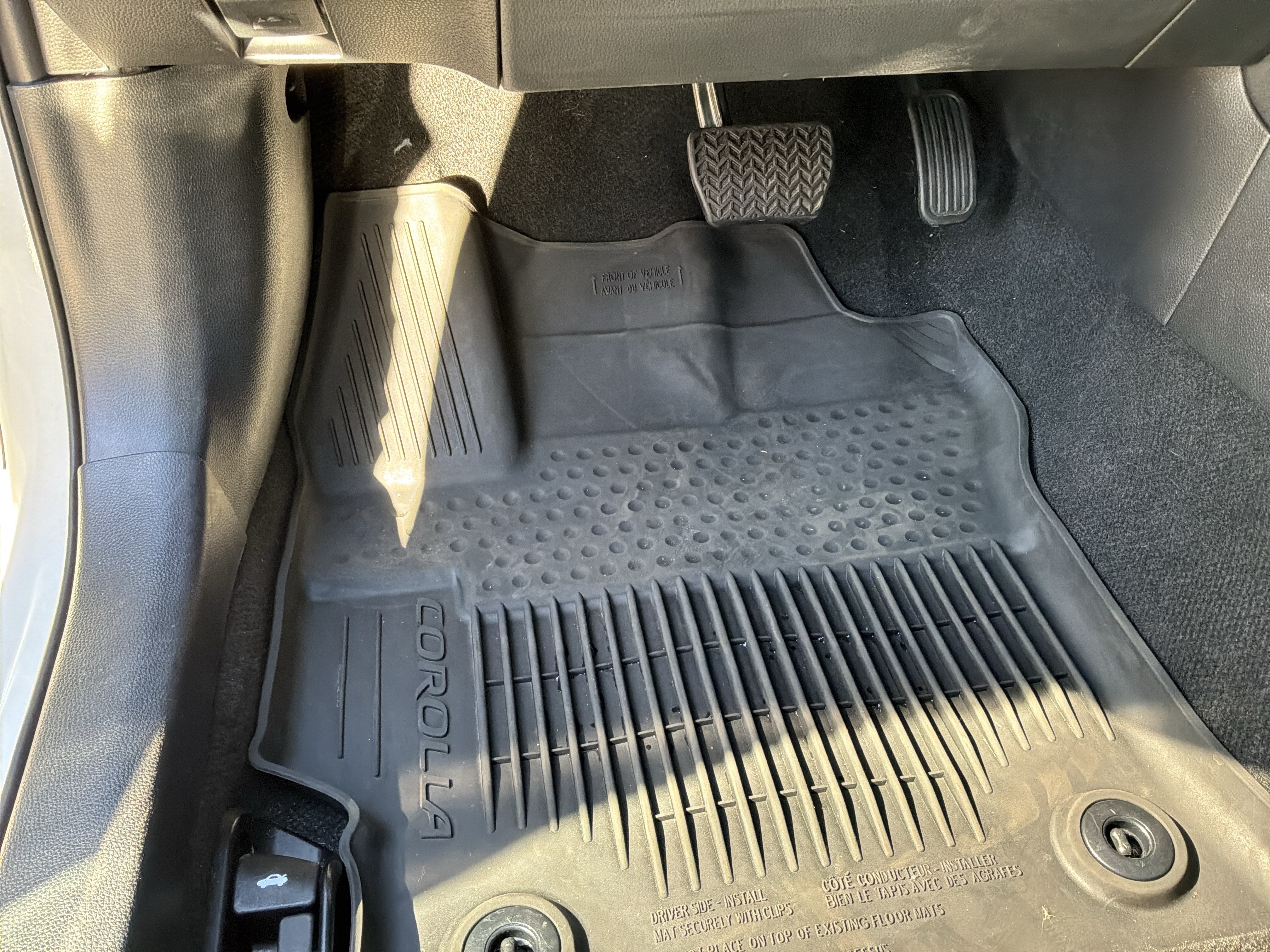 Used 2026 Toyota Corolla SE FWD image 17