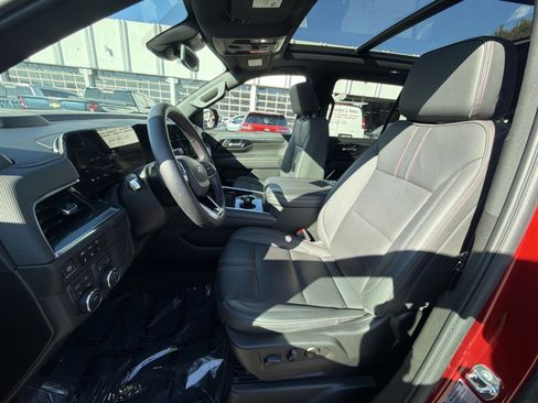 Used 2025 Chevrolet Tahoe RST w/ Comfort Package image 13