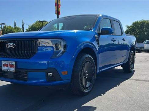 New 2025 Ford Maverick Lobo image 9