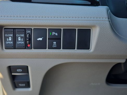 New 2026 Honda Odyssey Touring image 26