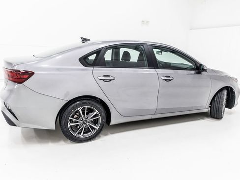 Used 2024 Kia Forte LXS FWD image 7
