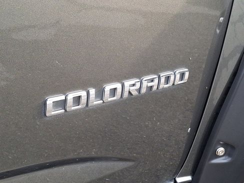 Used 2018 Chevrolet Colorado Z71 image 28