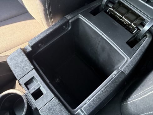 Used 2015 Jeep Wrangler Unlimited Sahara w/ Connectivity Group image 41