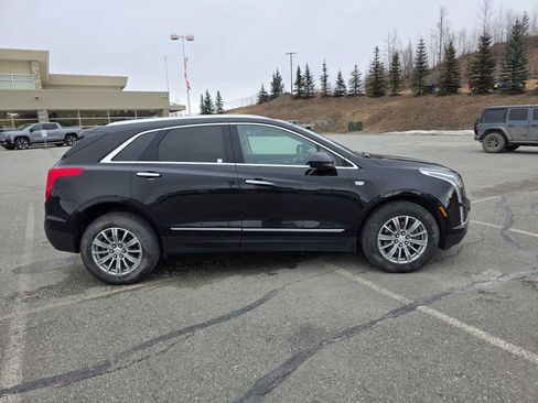 Used 2017 Cadillac XT5 Luxury w/ Driver Awareness Package image 3