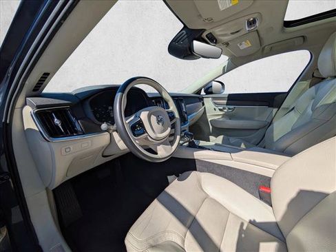 Used 2019 Volvo V90 T5 Cross Country w/ Advanced Package image 13