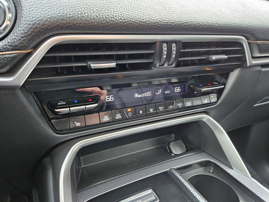 Certified 2025 MAZDA CX-70 Plug-In Hybrid w/ Premium Pkg AWD/4WD image 23