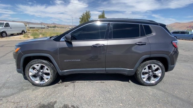 Used 2019 Jeep Compass Limited w/ Safety & Security Group AWD/4WD image 5