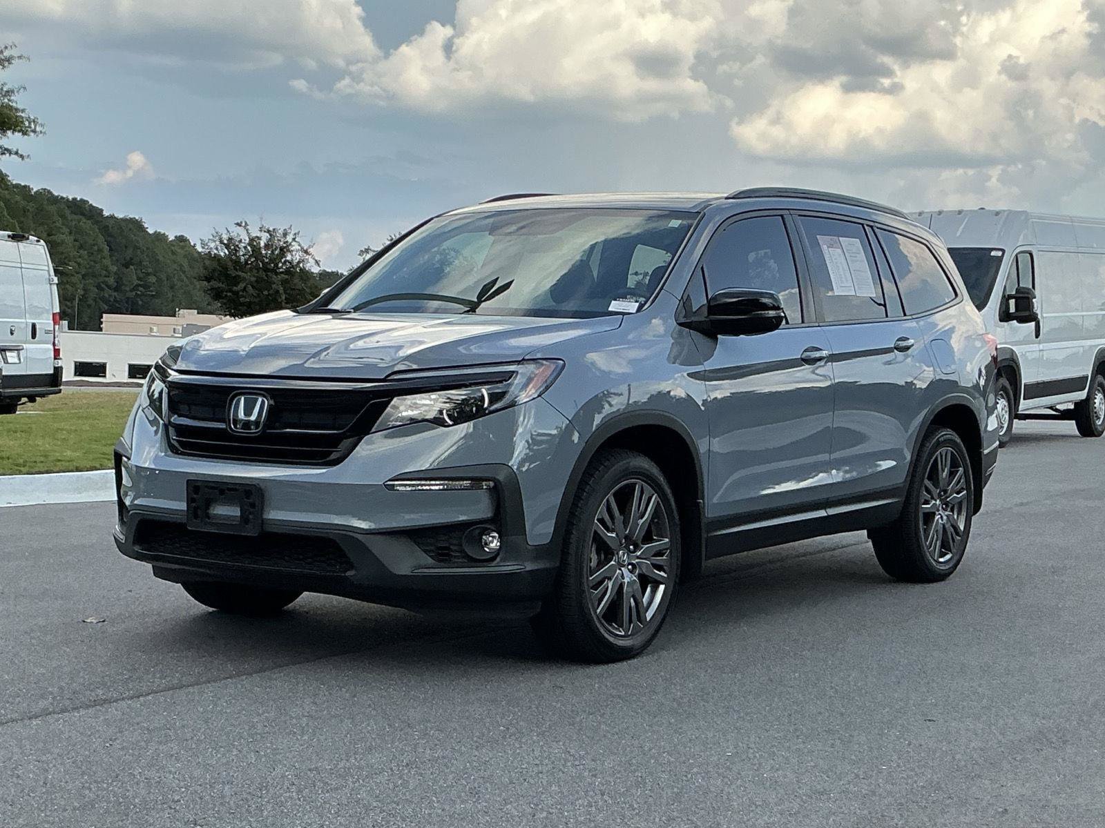 Used 2022 Honda Pilot Sport image 1
