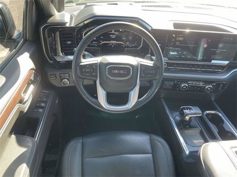 Used 2022 GMC Sierra 1500 SLT w/ SLT Premium Plus Package image 12