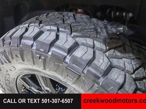 Used 2024 GMC Sierra 2500 AT4 w/ AT4 Premium Plus Package AWD/4WD image 19