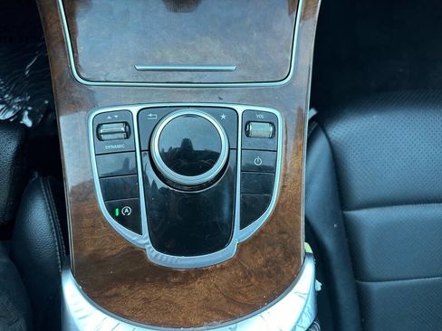 Used 2018 Mercedes-Benz C 300 Sedan image 19