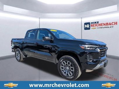 Used 2023 Chevrolet Colorado Z71 w/ Z71 Convenience Package 2